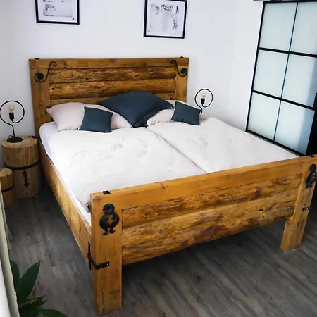 Bed & Breakfast M43 - V Soukromí 3*